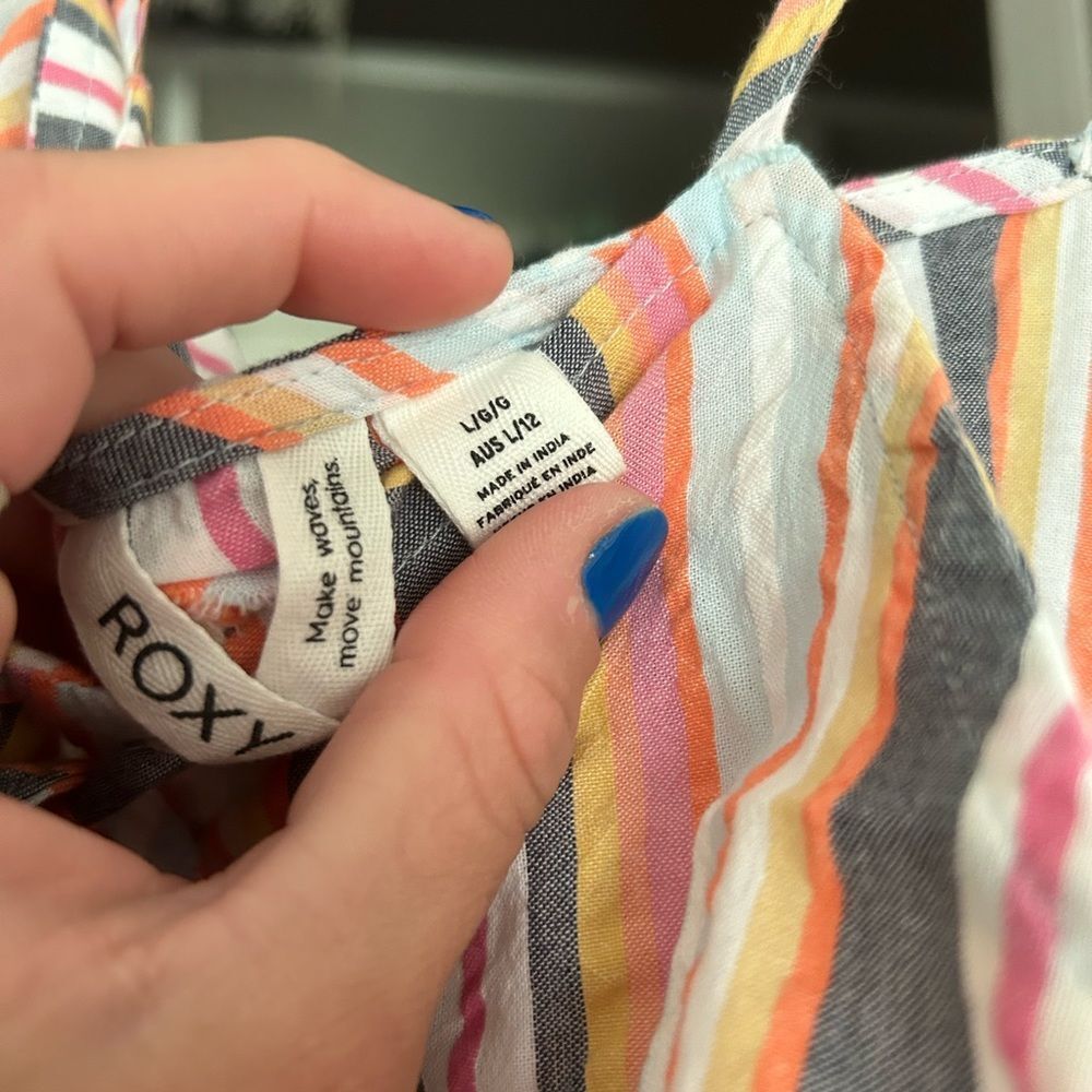 NEVER WORN ROXY ROMPER - Picture 4 of 4